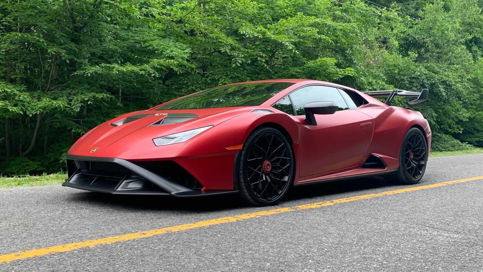 Lamborghini Huracan STO